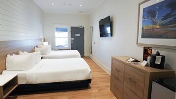 1 bedroom, iron/ironing board, internet, bed sheets