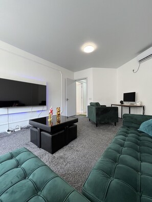 Apartment | Living area - Charming 1-bed Apartment in Tbilisi (Tbilisi)