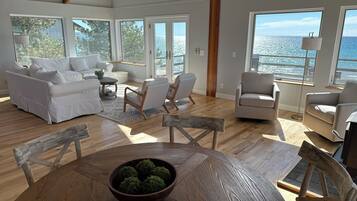 TV connectée, jeux vidéo