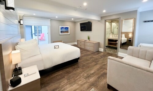 The Colonial Hotel -Premium King