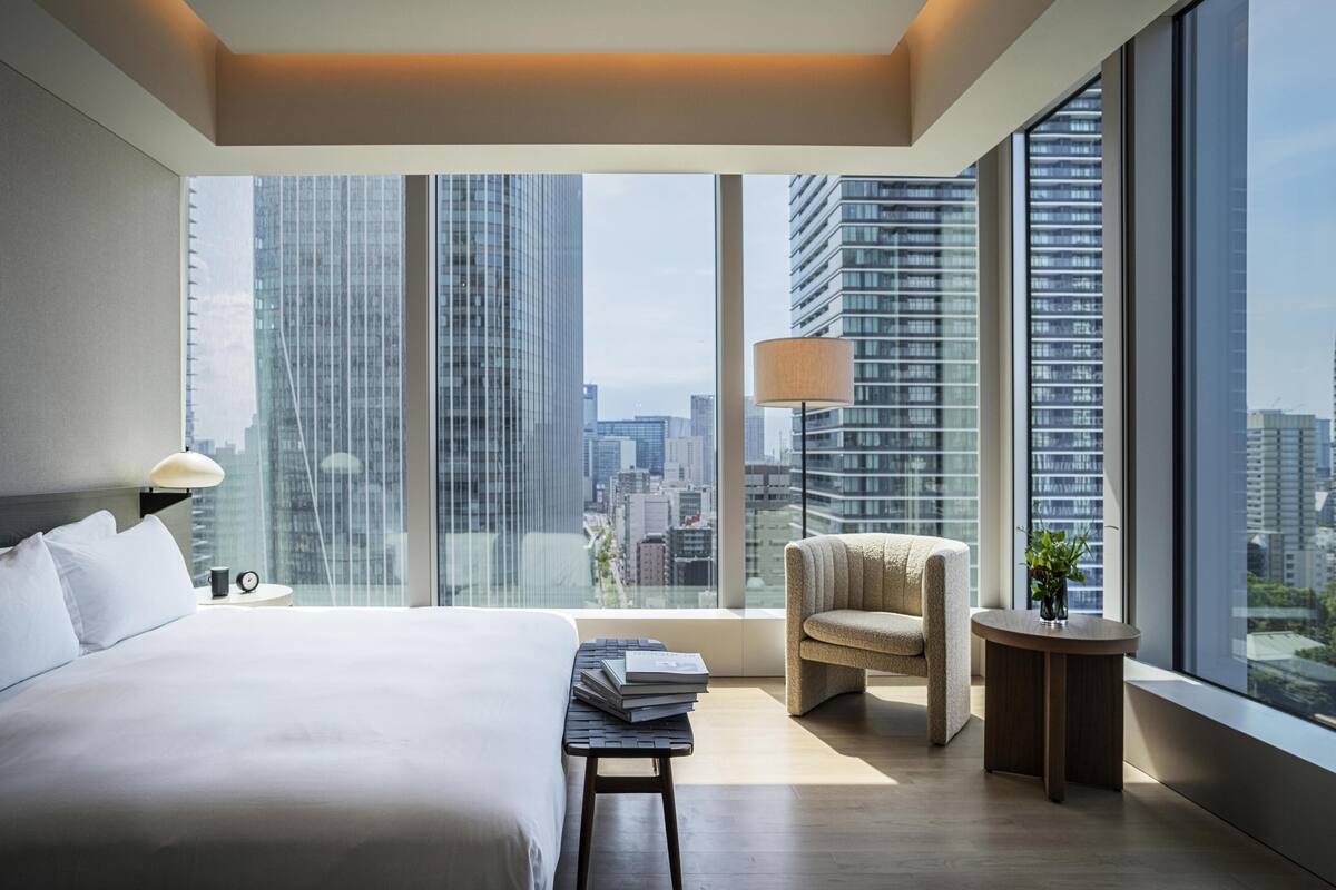 Suite – panorama, 1 kingsize-seng, hjørnerom (Tower View) | Minibarvarer (inkludert), safe på rommet og skrivebord