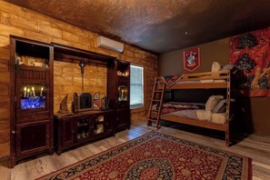 4 habitaciones, tabla de planchar con plancha, cuna de viaje y wifi