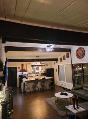 Interior - The Perfect Getaway (East Stroudsburg)