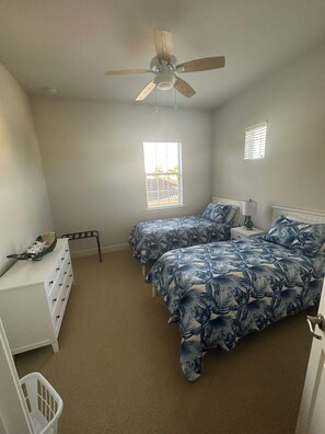 3 bedrooms, desk, iron/ironing board, WiFi