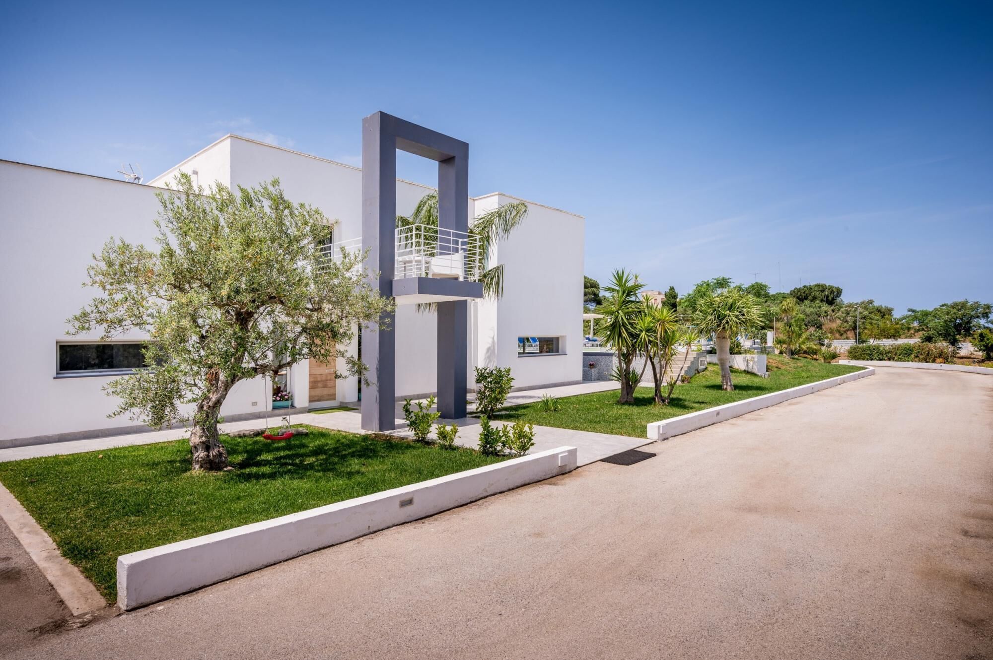 6 bedrooms