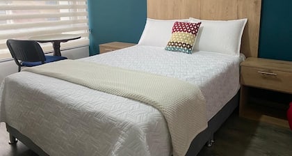 Alojamiento Privado, Céntrico y Confortable: ¡Tu Hogar Lejos de Casa!