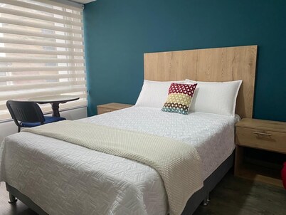 Alojamiento Privado, Céntrico y Confortable: ¡Tu Hogar Lejos de Casa!