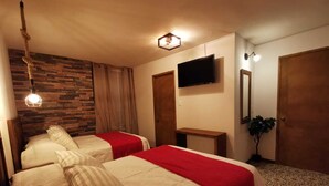 Classic Quadruple Room | WiFi (free) - CASA POSOS (Guanajuato)