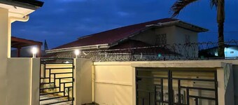 Wabi-Sabi: 2br & Private Pool by Amara Apartments