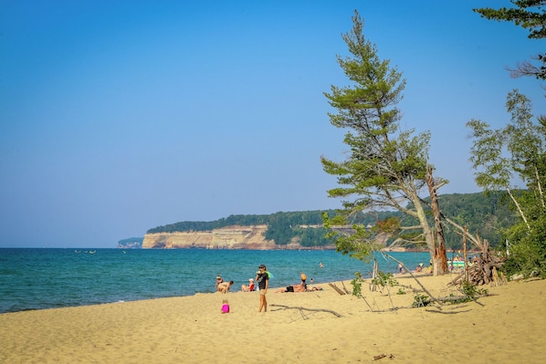 Chaise longue, serviettes de plage
