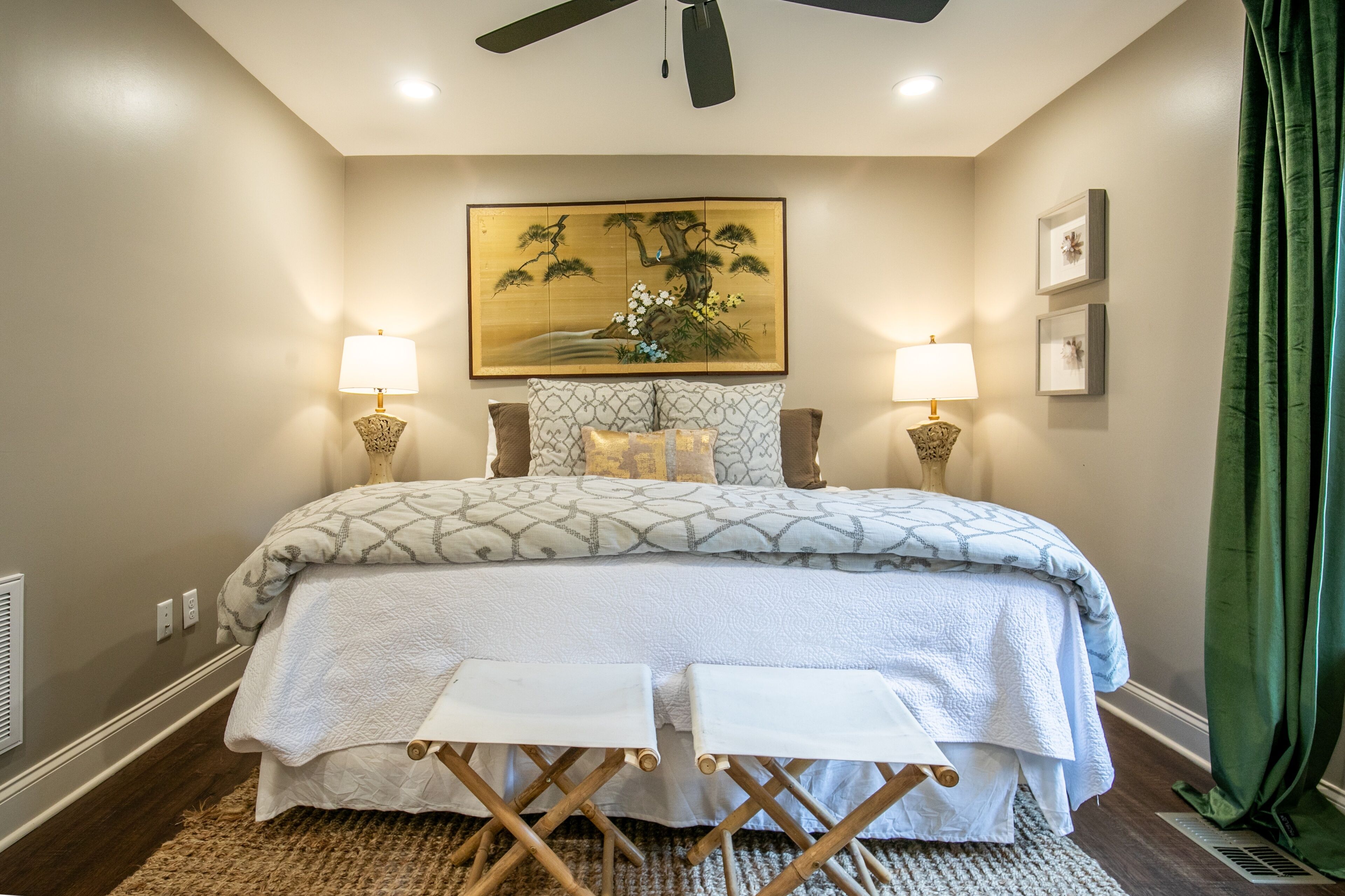 1 habitación, tabla de planchar con plancha, internet y ropa de cama 