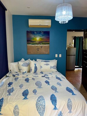 2 bedrooms, travel cot, free WiFi, bed sheets