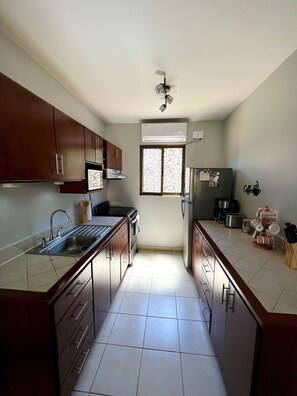 Fridge, microwave, coffee/tea maker, toaster - Sea Bottom Ground Condo (Playas Del Coco)