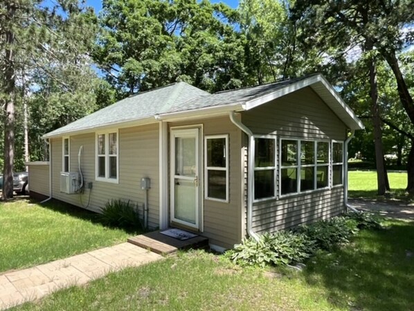 Exterior - Walleye Waters Cottage (Briggsville)