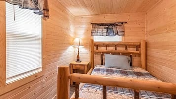 2 quartos, ferros/tábuas de passar roupa, Wi-Fi de cortesia