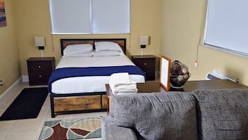 1 quarto, ferros/tábuas de passar roupa, Wi-Fi, roupa de cama