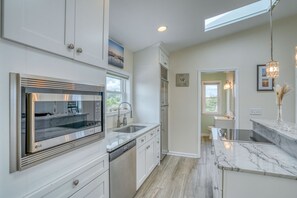 Fridge, microwave, stovetop, dishwasher - Secluded Beach home with amazing views.  (Milford)