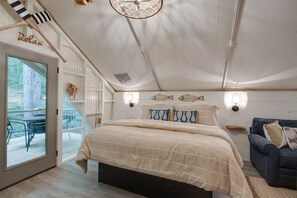 1 chambre, lit parapluie, Wi-Fi gratuit, draps fournis