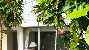 Unclassified image, 4 of 14, button - La Gloria  (Cancun)
