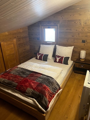 3 bedrooms, travel crib, free WiFi