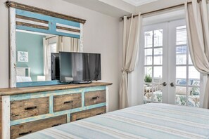 2 bedrooms, desk, iron/ironing board, free WiFi