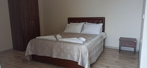 公寓, 1 间卧室, 吸烟房, 海景 | 熨斗/熨衣板、免费 WiFi