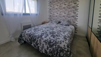 2 bedrooms