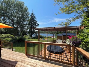 Terrace/patio - Tranquil Lakeside Home w/hot tub & sauna - 20 mins from city of Halifax! (Brookside)