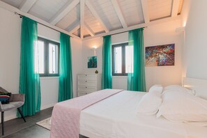 4 bedrooms, free WiFi, bed sheets