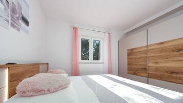 2 chambres, fer et planche Ă  repasser, Wi-Fi gratuit, draps fournis