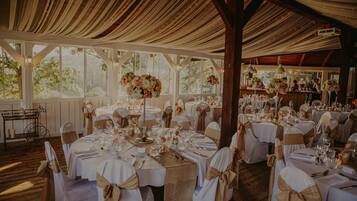 Indoor wedding