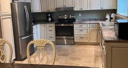 No cleaning fees! 3 Bdrm condo, 2 miles from town