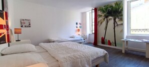 4 bedrooms, iron/ironing board, free WiFi