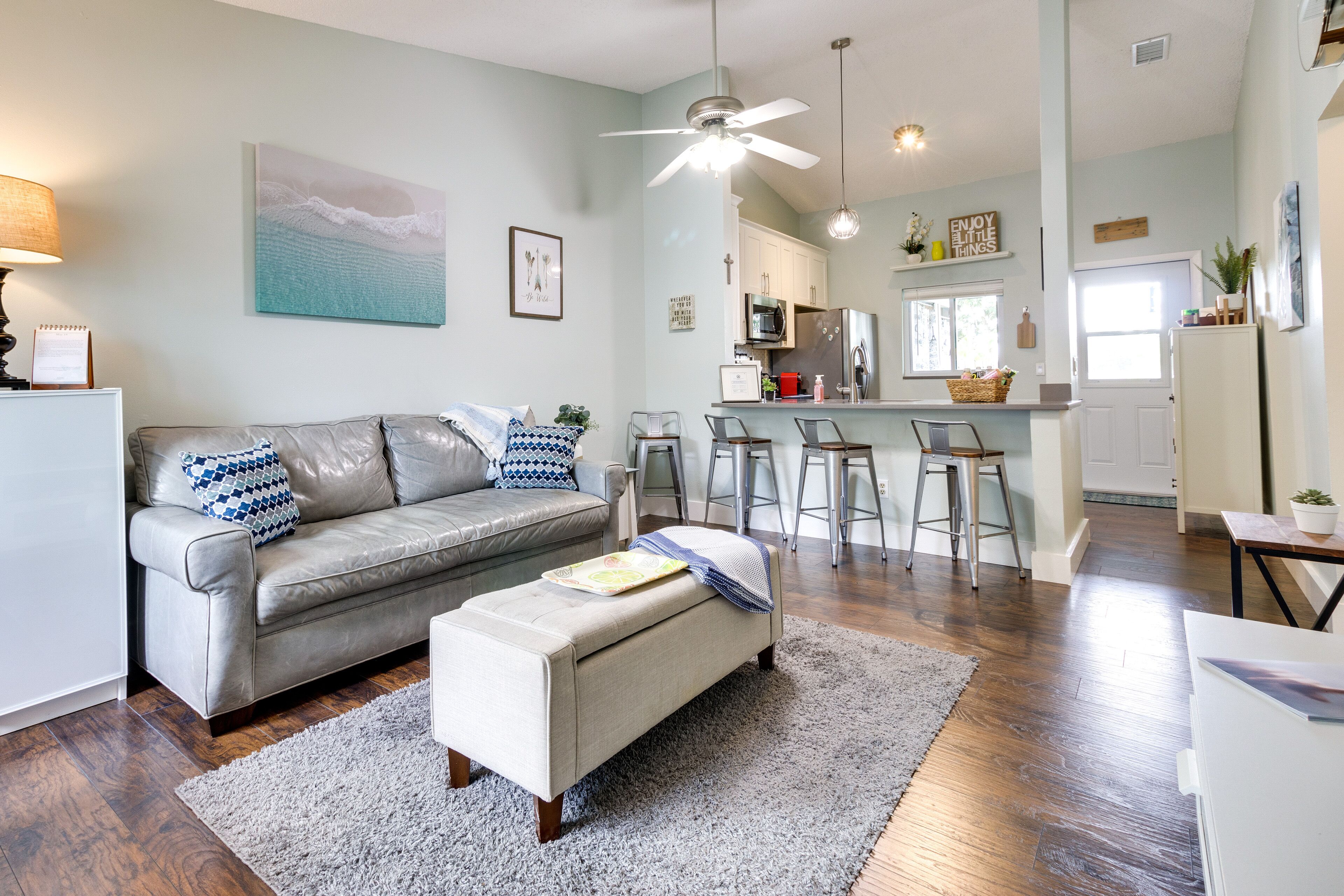 Pet-Friendly Home Near UCF, Hospitals & Disney!