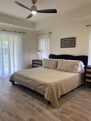 3 bedrooms, iron/ironing board, WiFi, bed sheets