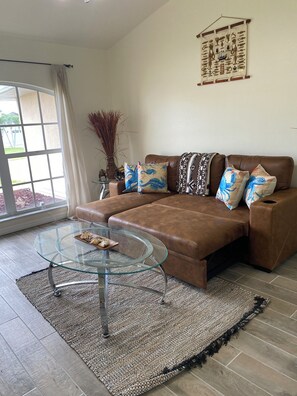 Living area - Cape Coral beautiful vacation house (Cape Coral)