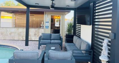 Villa W/Pool And just 5 mins away from Raymond James Stadium and 10 min TPA.