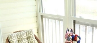 beautiful 3 bedroom 2 full bath within walking distance from the beach. 