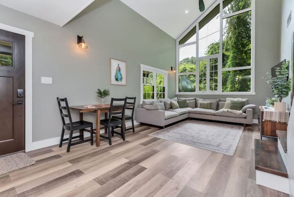Modern 3 Br House In Belmont - 벨몬트
