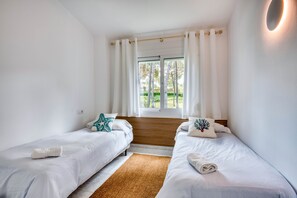 3 bedrooms, free WiFi, bed sheets