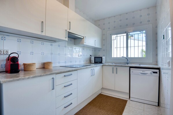 Fridge, microwave, oven, dishwasher