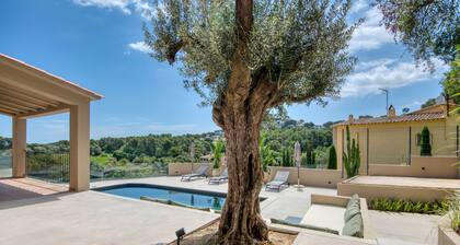 LA MAISON DES VACANCES: Beautiful house with private pool and sea views in Pals