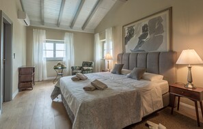 5 bedrooms, in-room safe, free WiFi, bed sheets - Nice home in Vizinada (Vizinada)
