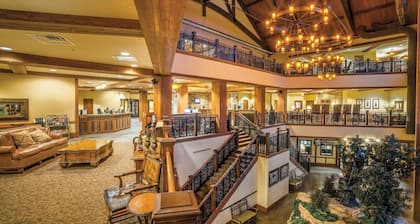 Wisconsin Dells Adventure! Glacier Canyon Resort w/Access to Water Parks!