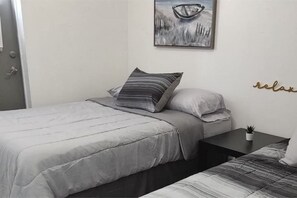 2 bedrooms, desk, travel cot, free WiFi