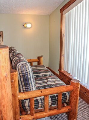 Interior - Suite 1 - Good Harbor (Glen Arbor)