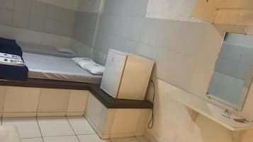 Economy Double Room | Free WiFi, bed sheets