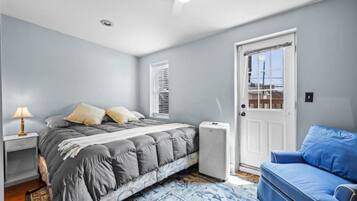 3 slaapkamers, een strijkplank/strijkijzer, gratis wifi, beddengoed