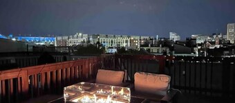 Rooftop Deck Escape! Free Parking!