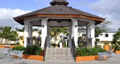 Two Queen Size / AC / Hot Water / Wifi